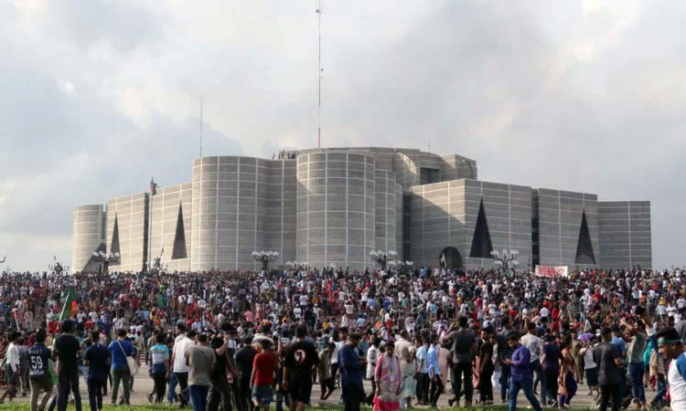 শাহবাগ অভিমুখে
